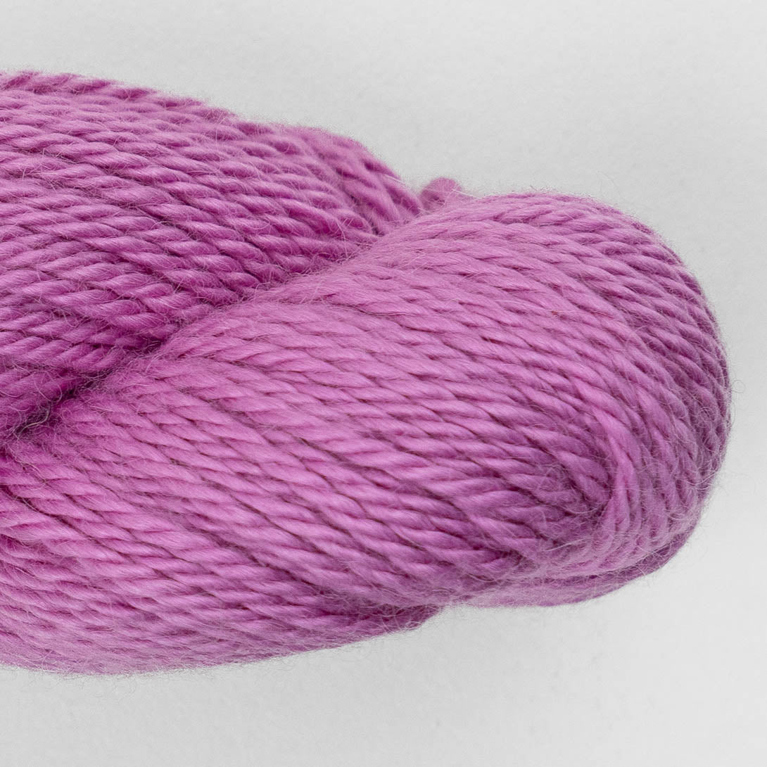 Amano Mayu Royal Alpaka mit Kaschmir und Seide, Farbe 2047 Lilac Mist: 60 % Alpaka, 20 % Kaschmir, 20 % Seide