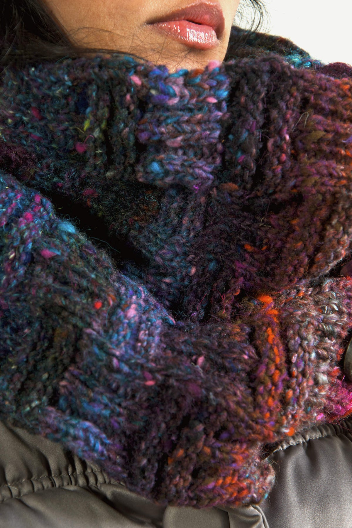 Loop & Stirnband Crushers, Detail