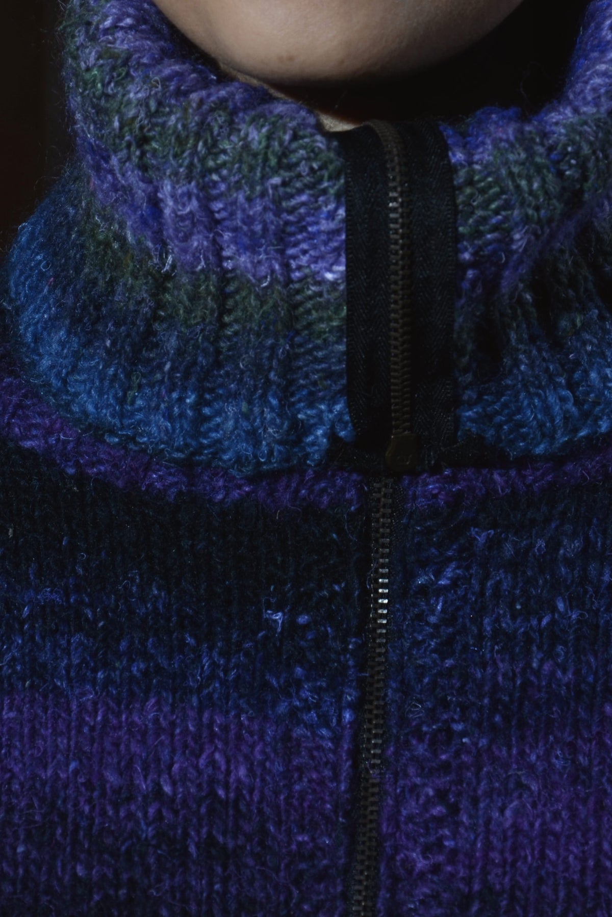Jacke Maysilee, Detail