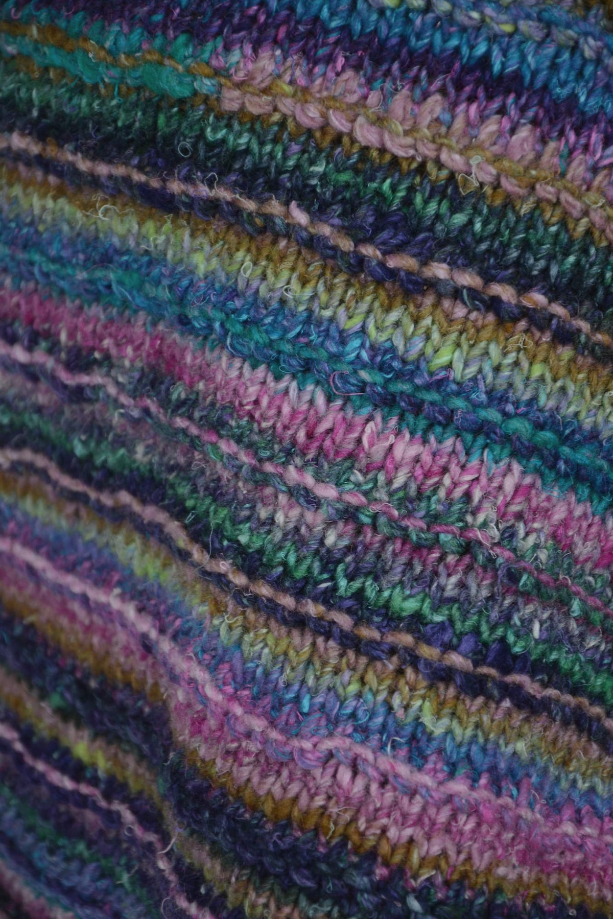 Poncho Agyness & Loop Ashley, Detail