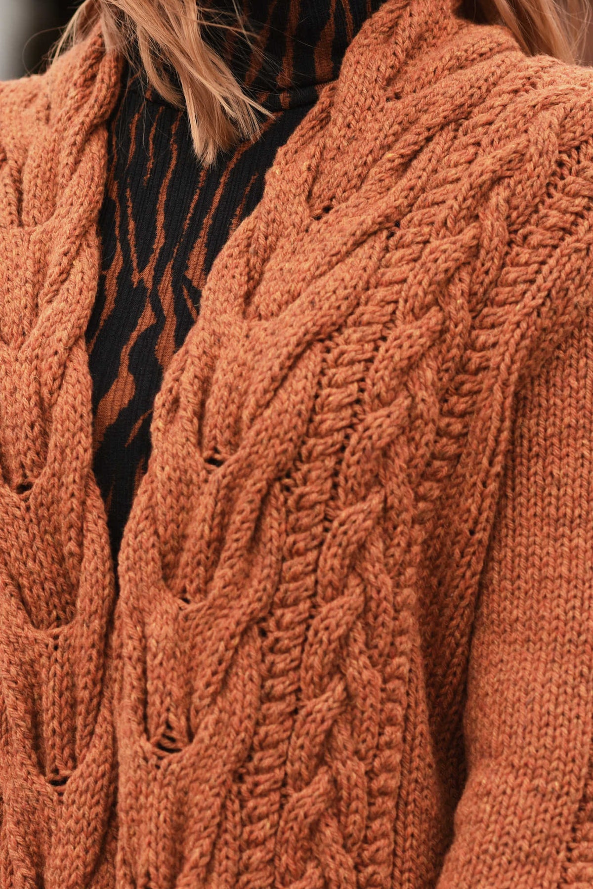Jacke Audhild, Detail