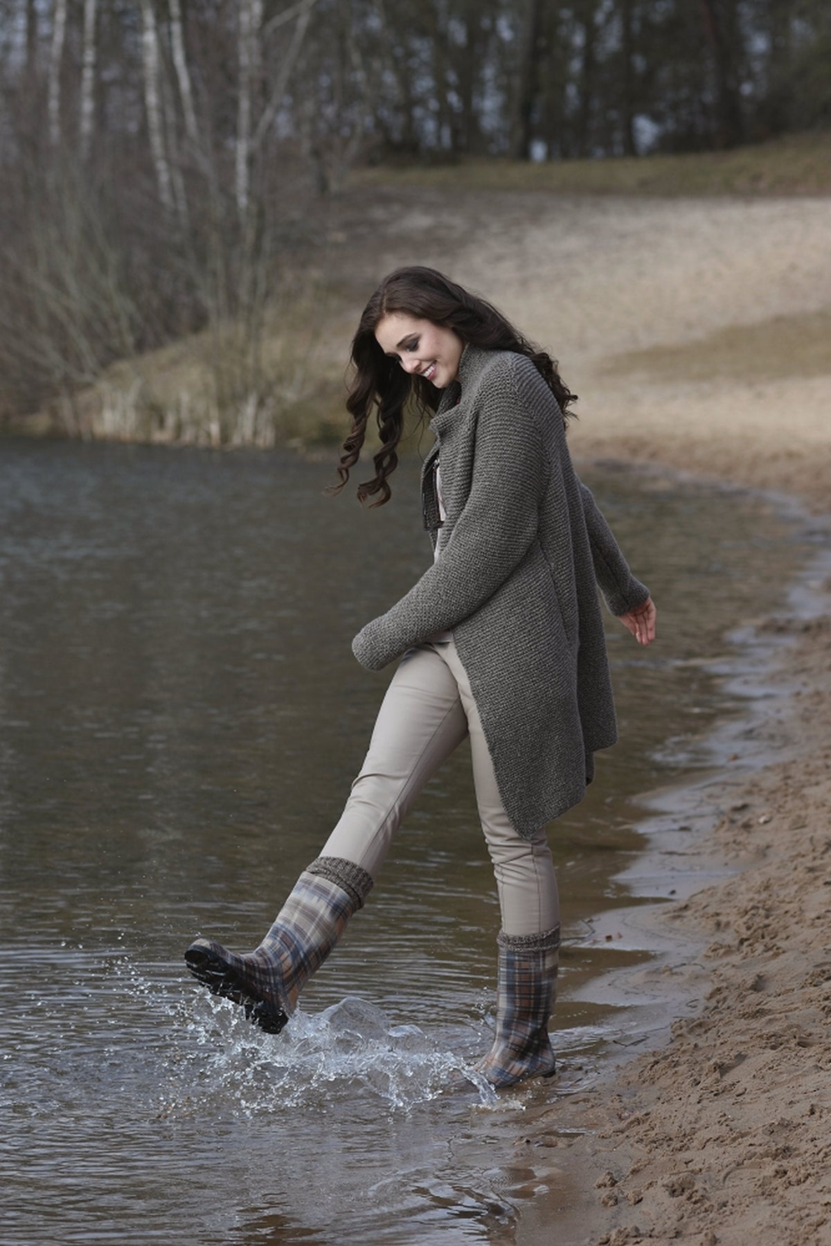 Jacke Chanel, Strickmodell in einer weiteren Ansicht