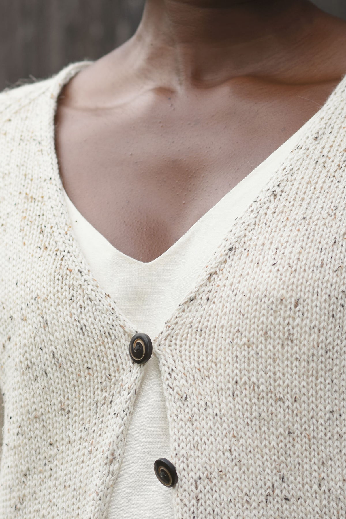 Jacke Duena, Detail