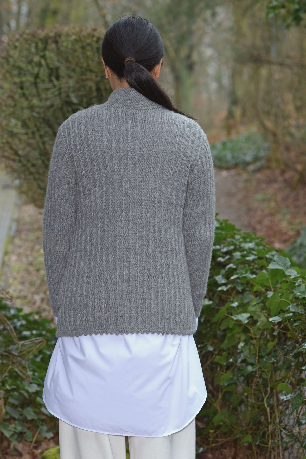 Jacke Gina, Strickmodell in einer weiteren Ansicht