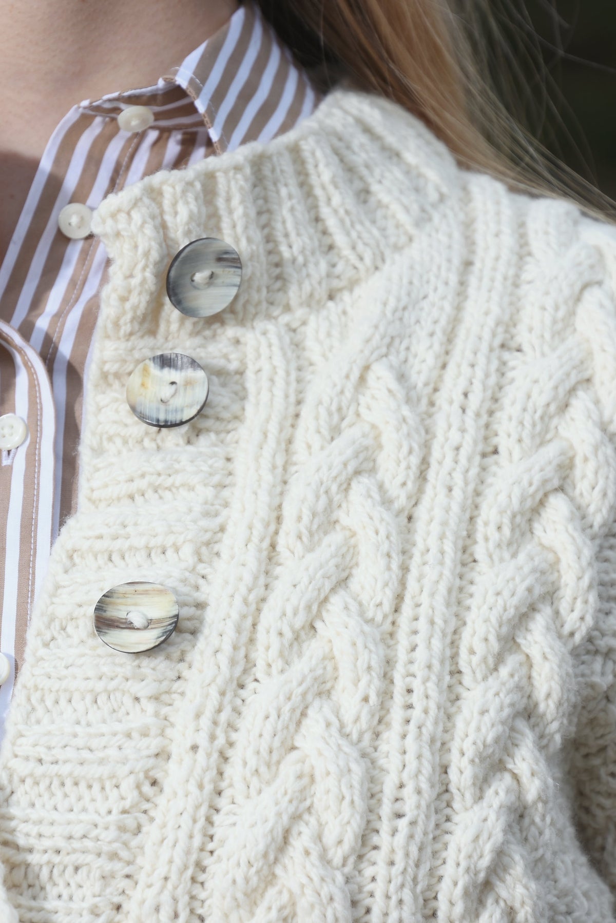 Jacke Maissa, Detail