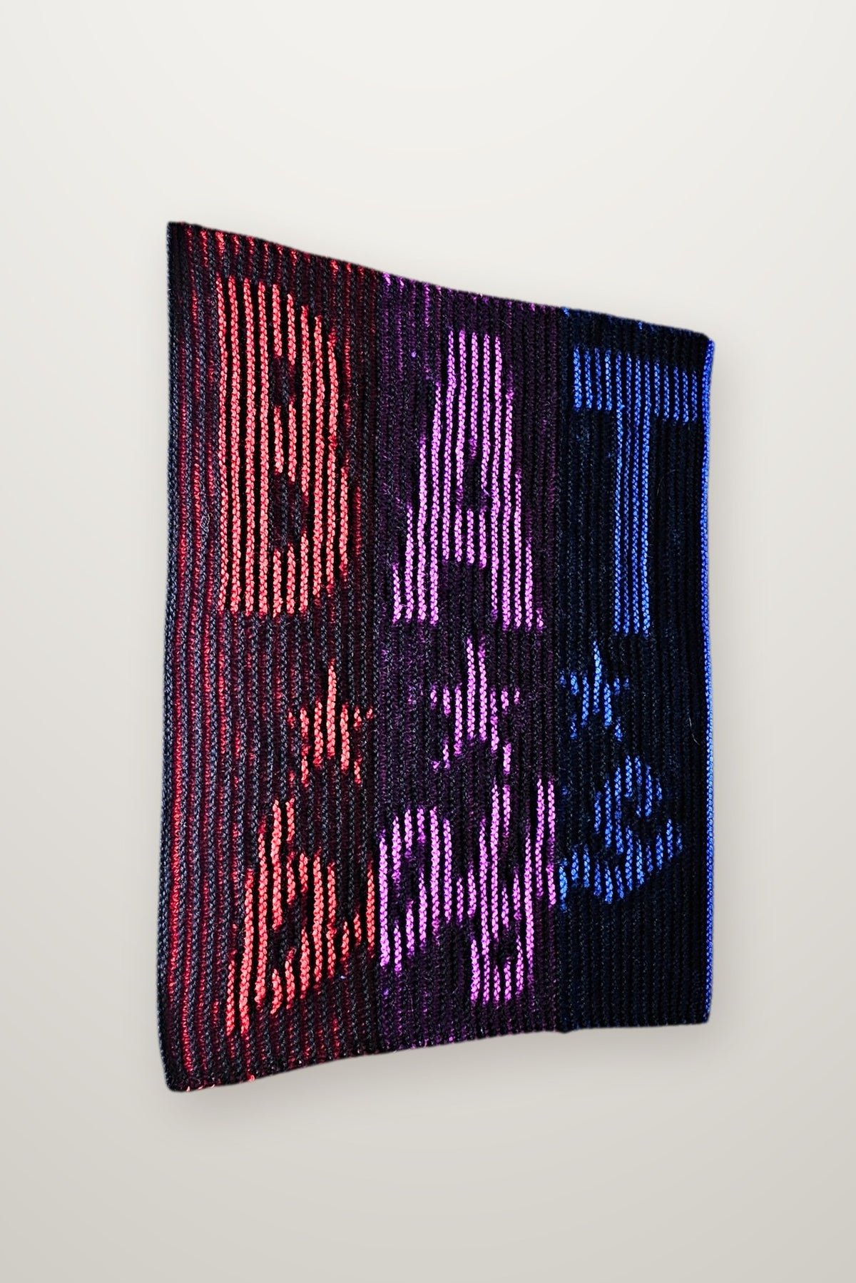 Kissen Bat Boys - Schriftzug, Strickmodell in einer weiteren Ansicht