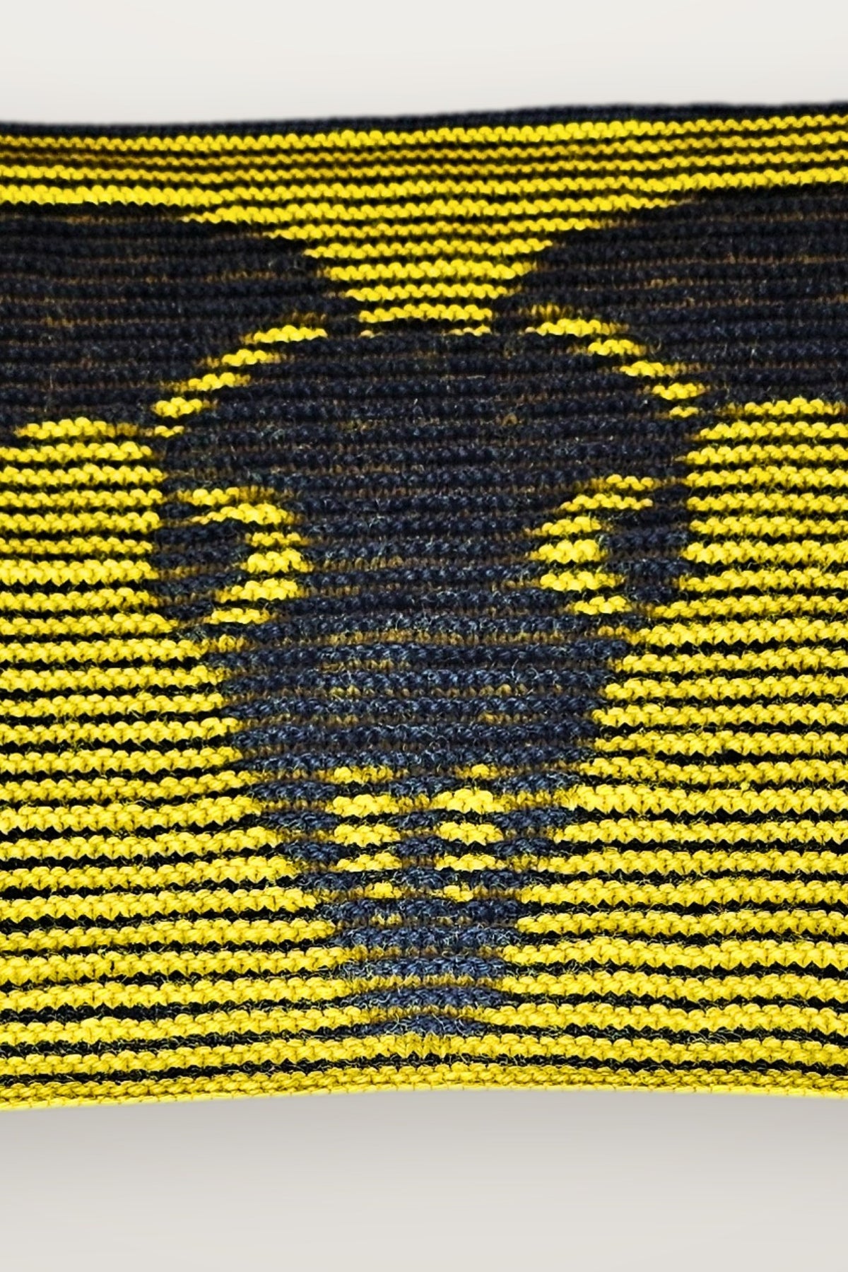 Kissen Sinwoven - Totenschädel, Detail