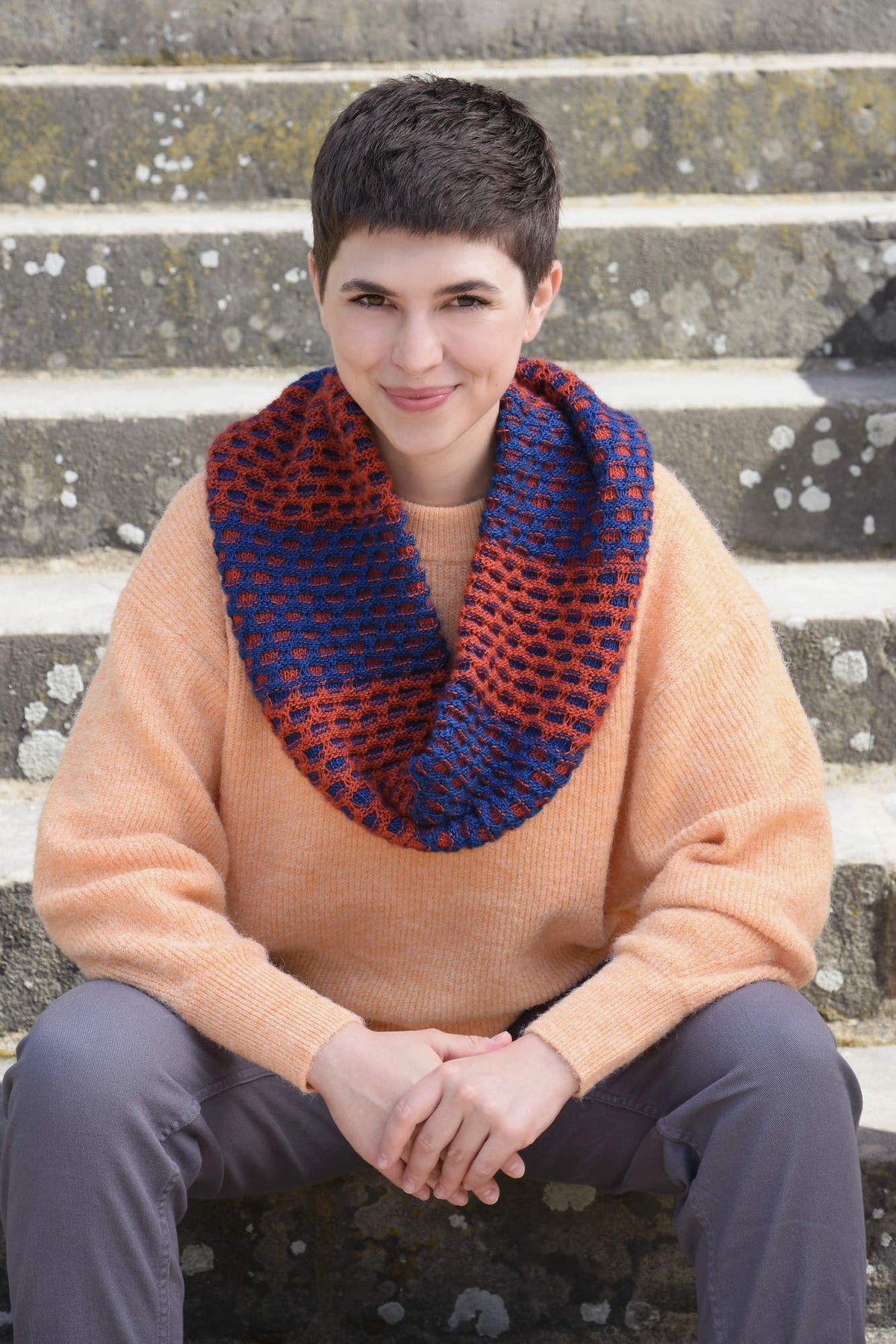 Loop Katalina, Strickmodell in einer weiteren Ansicht