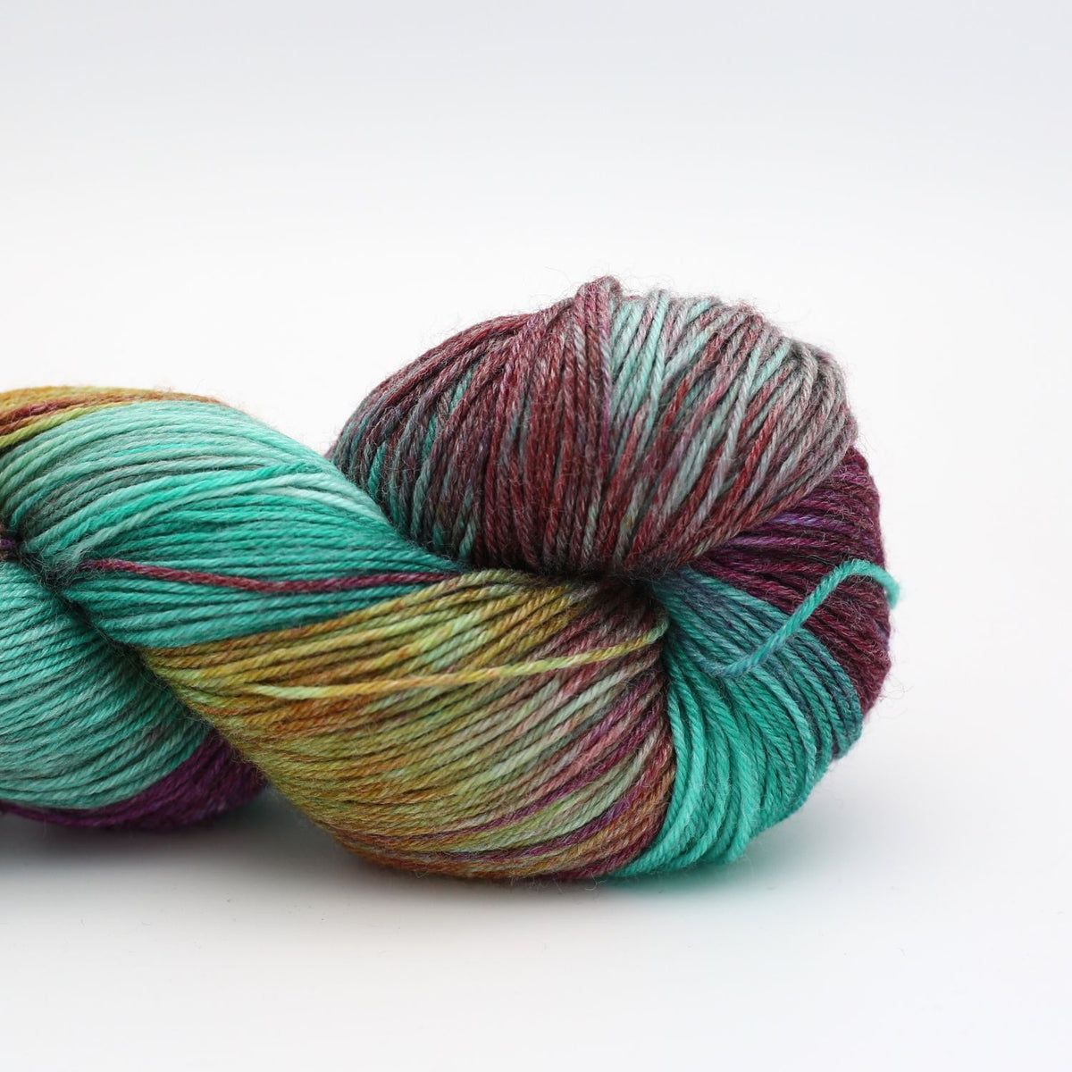 Manos del Uruguay Bambok, Farbe b9072 Elf: 70 % Merinowolle, 30 % Viskose aus Bambus