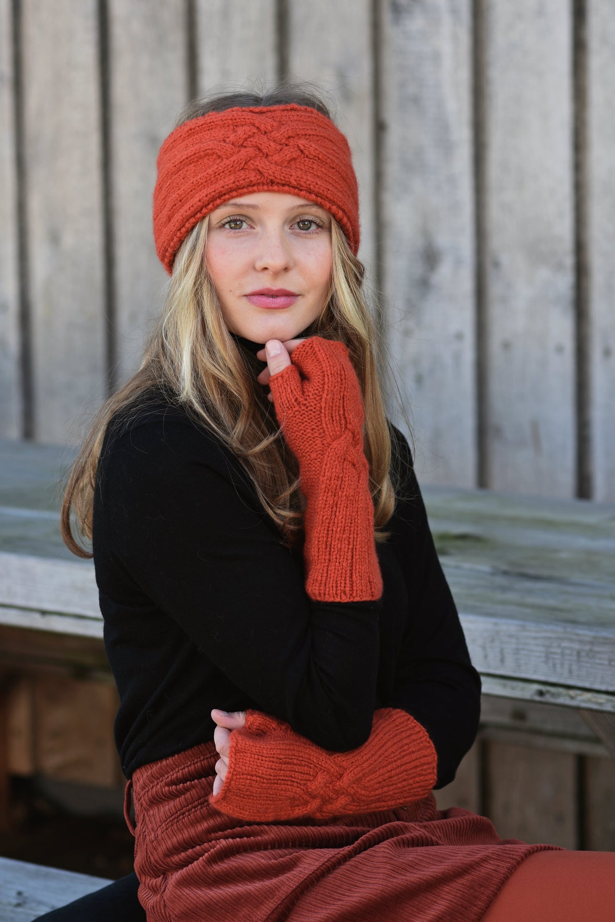 Stirnband Set Petrine, Strickmodell in einer weiteren Ansicht