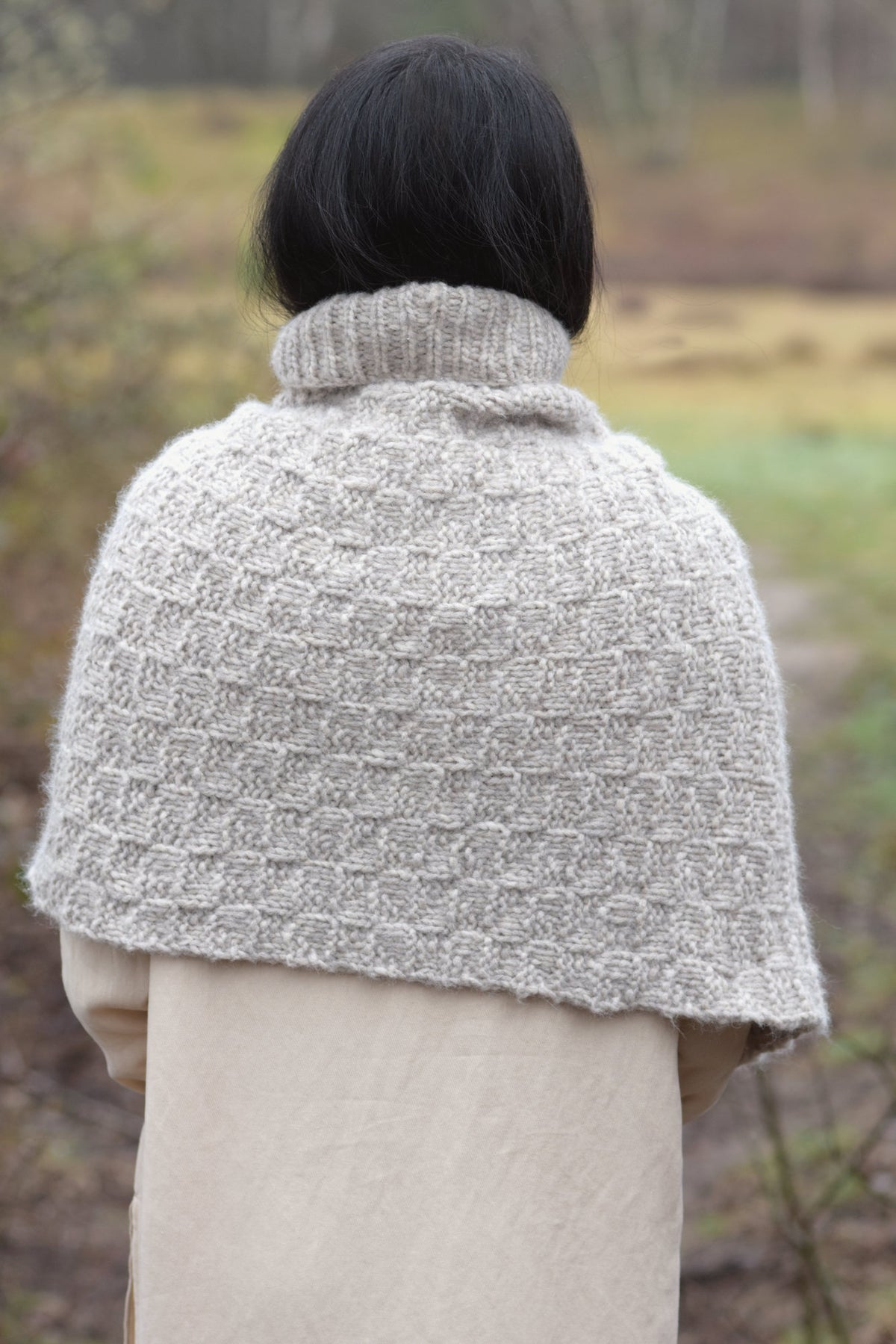 Poncho Kate, Strickmodell in einer weiteren Ansicht