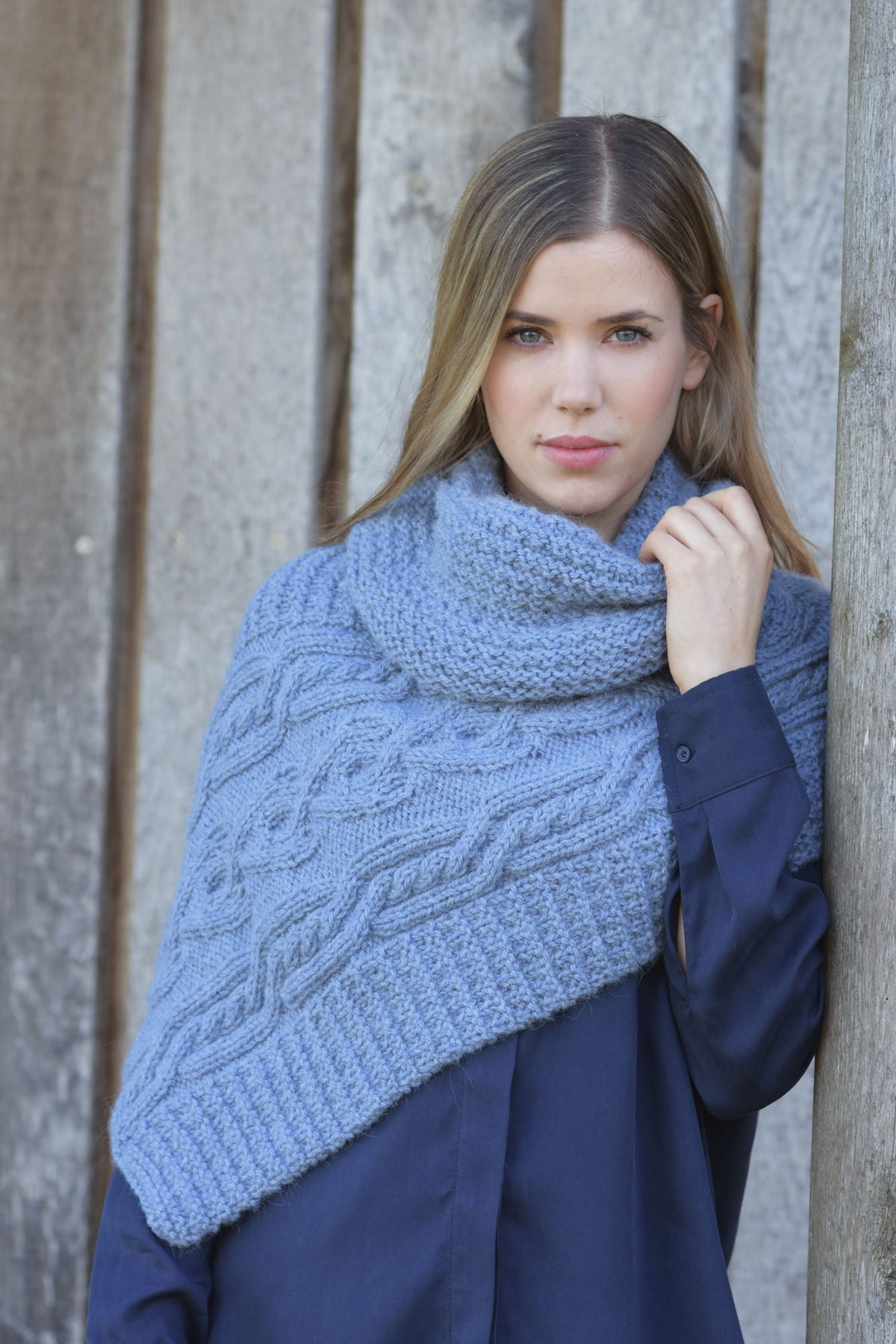 Poncho Meabh, Strickmodell in einer weiteren Ansicht