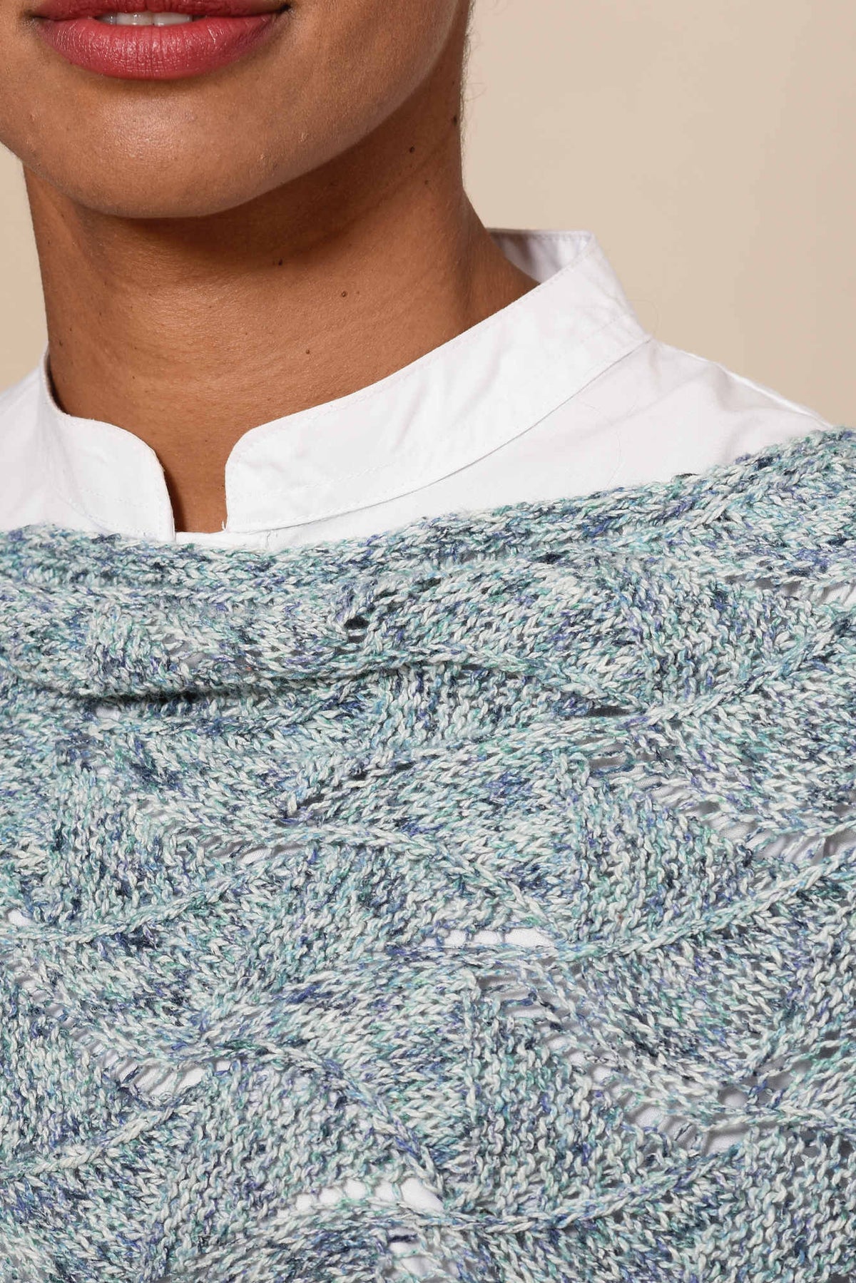 Poncho Naira, Detail