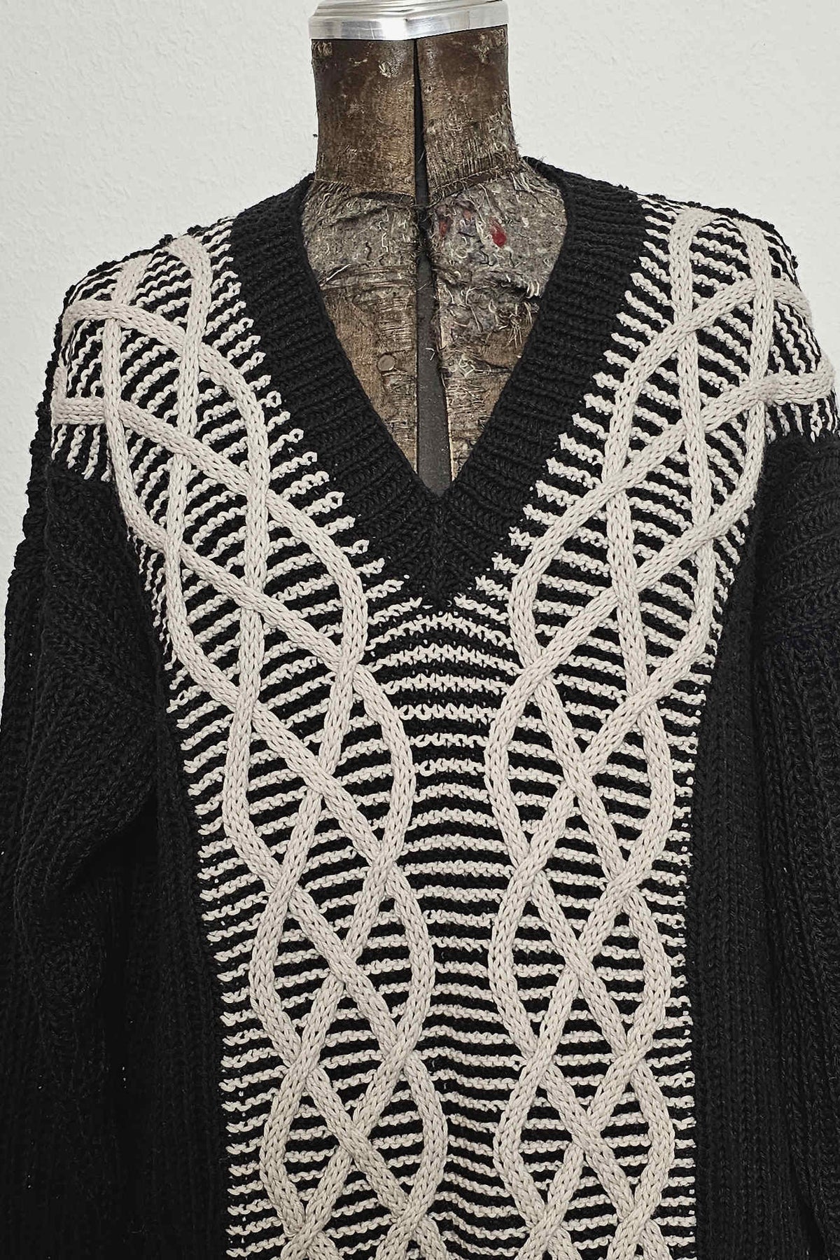 Pullover Bound, Detail 2