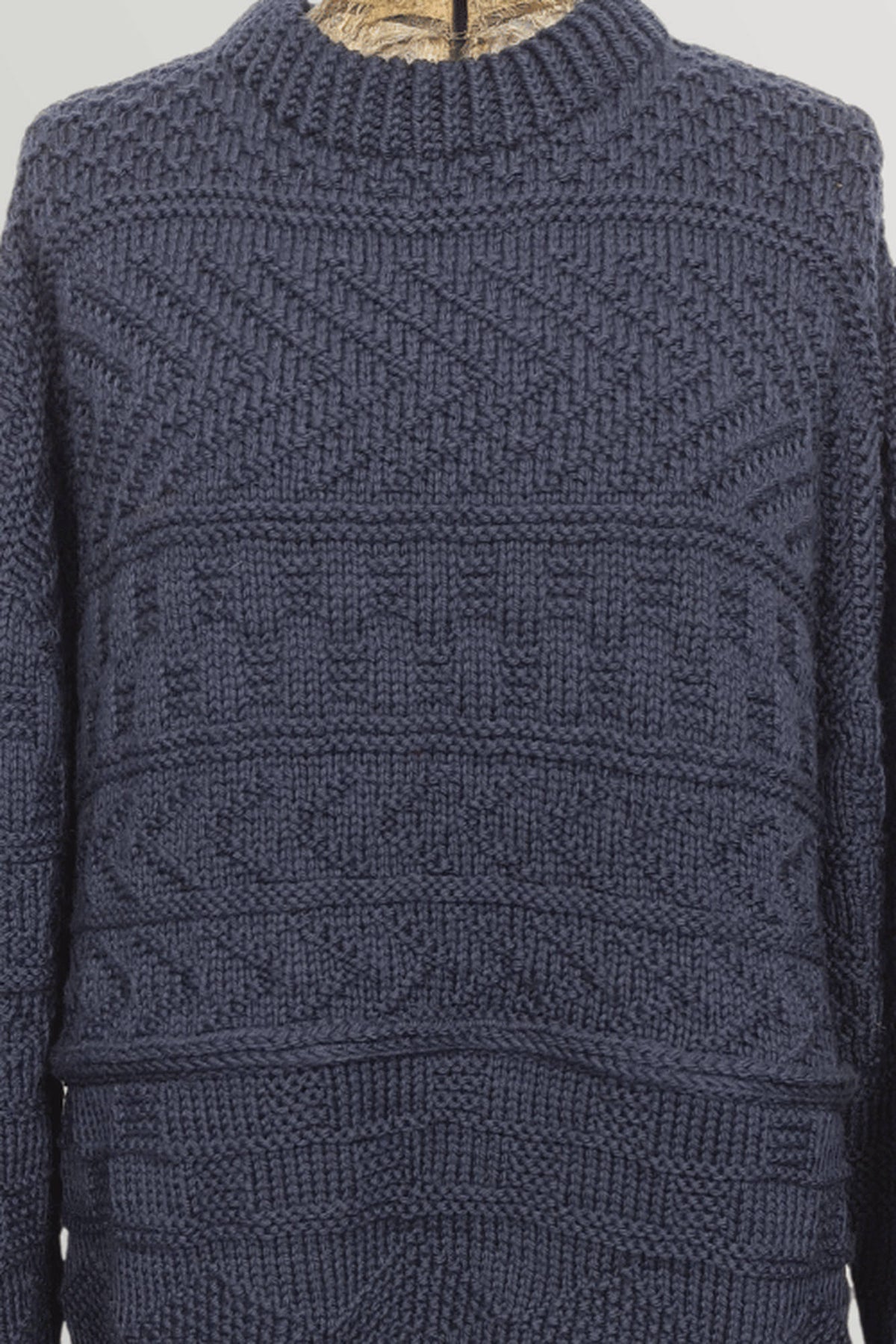 Pullover Eclipse - 3 Styles, Detail