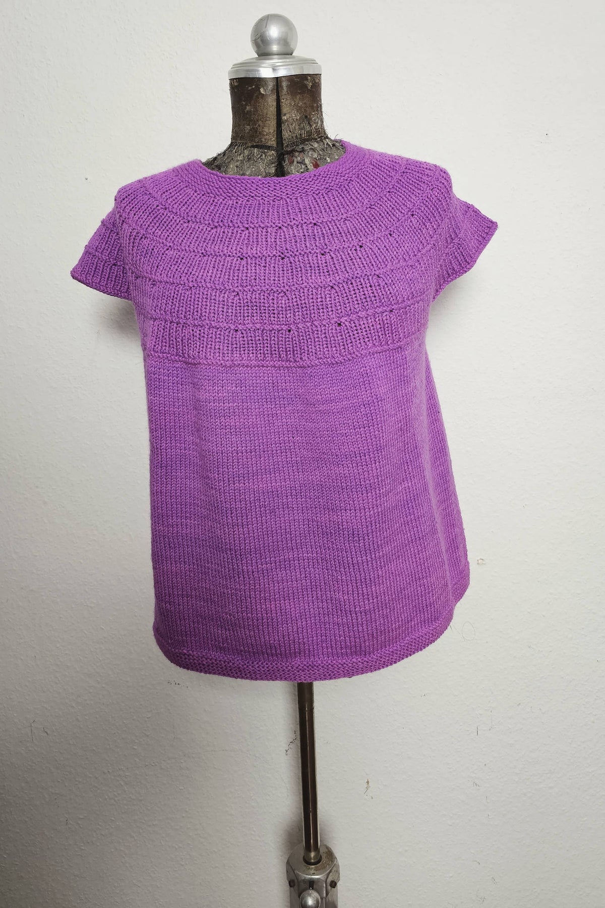 Pullover Secrets, Strickmodell in einer weiteren Ansicht