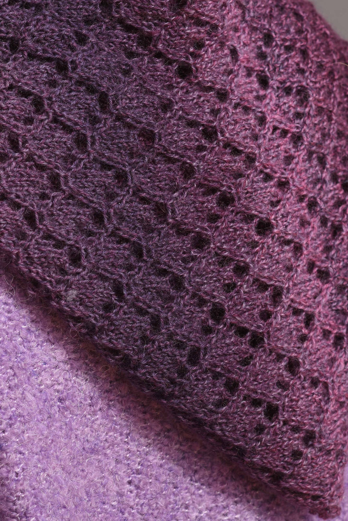Schal Bindi, Detail