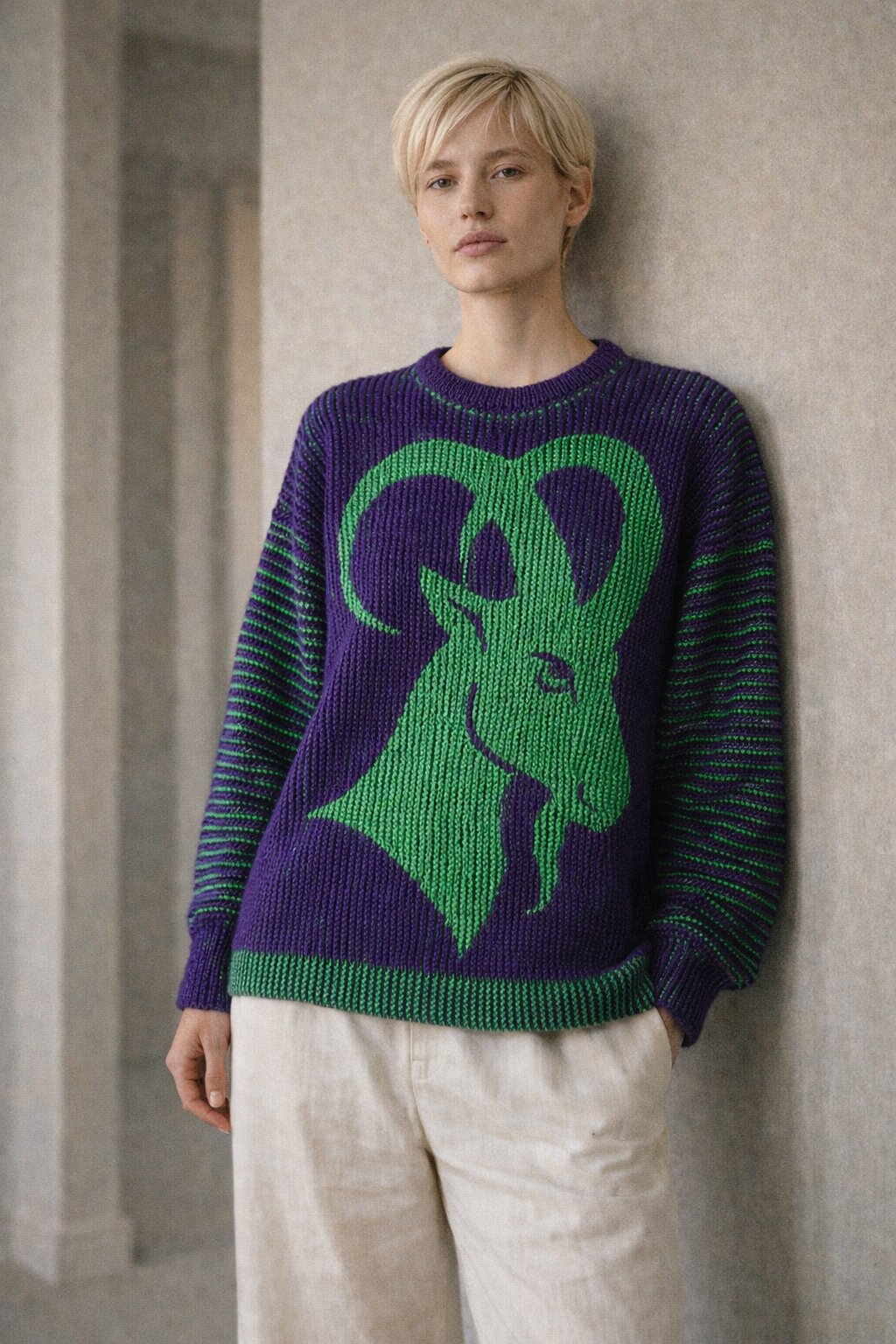 Strickset Pullover Capricorn: Strickanleitung und Wolle Kremke The Merry Merino 140, Schattenstrick-Pullover