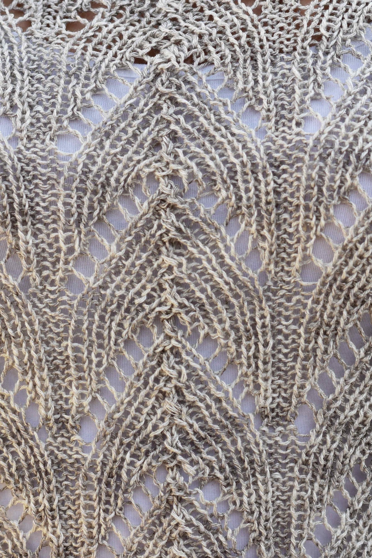 Top Mara, Detail