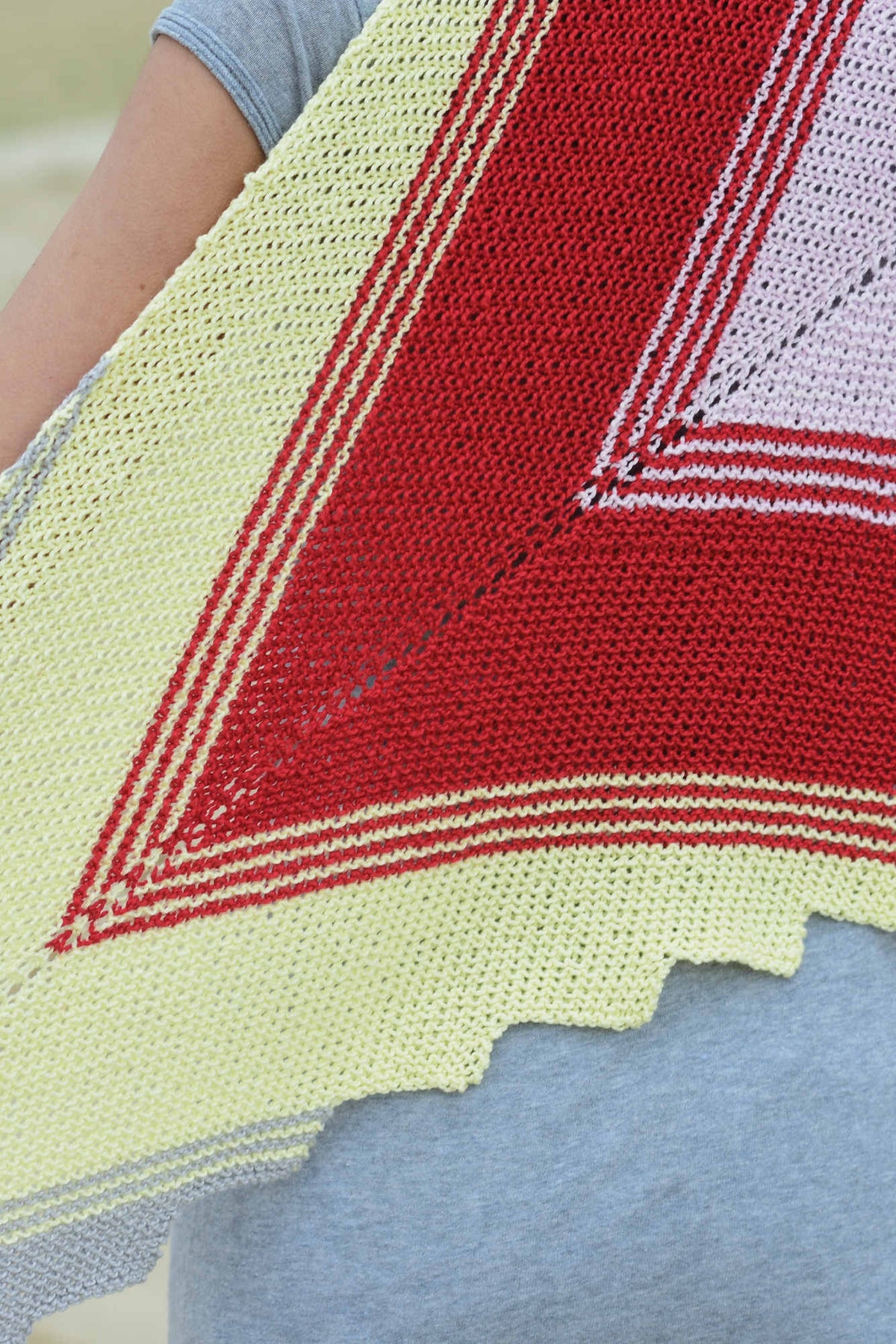 Tuch Gene, Detail