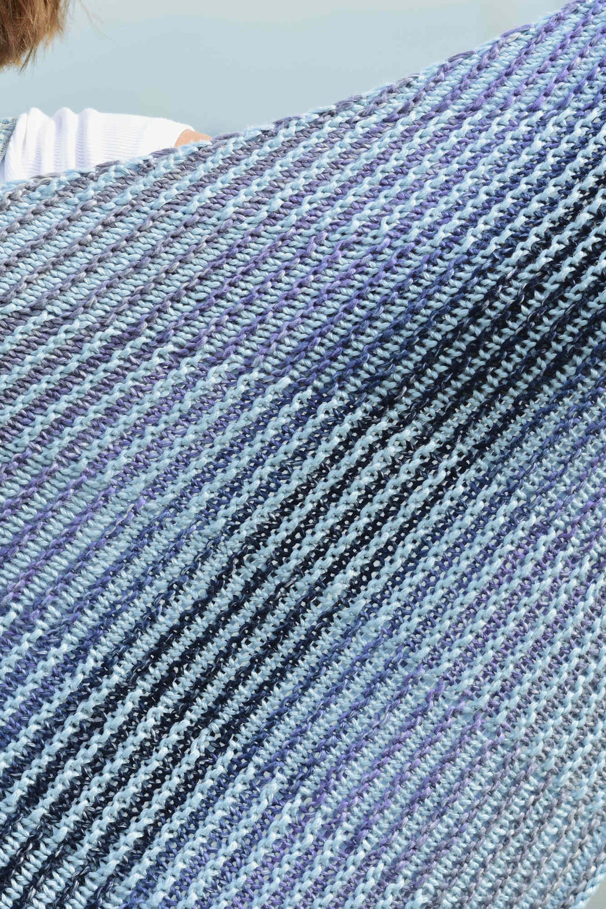 Tuch Zeynep, Detail