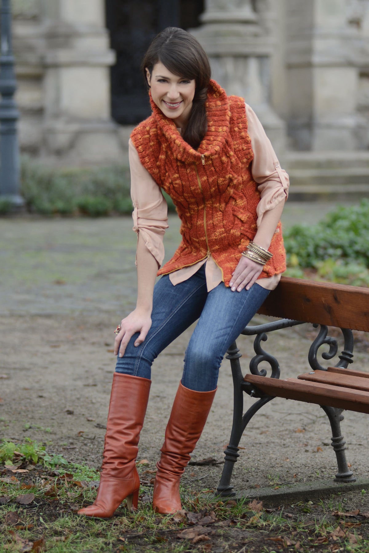 Weste Juna, Strickmodell in einer weiteren Ansicht