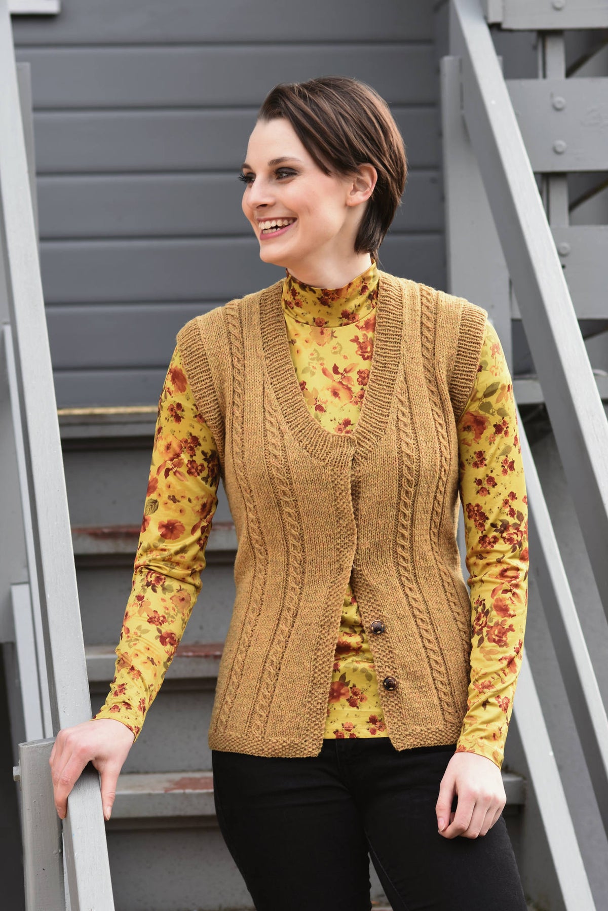Weste Sigrun, Strickmodell in einer weiteren Ansicht