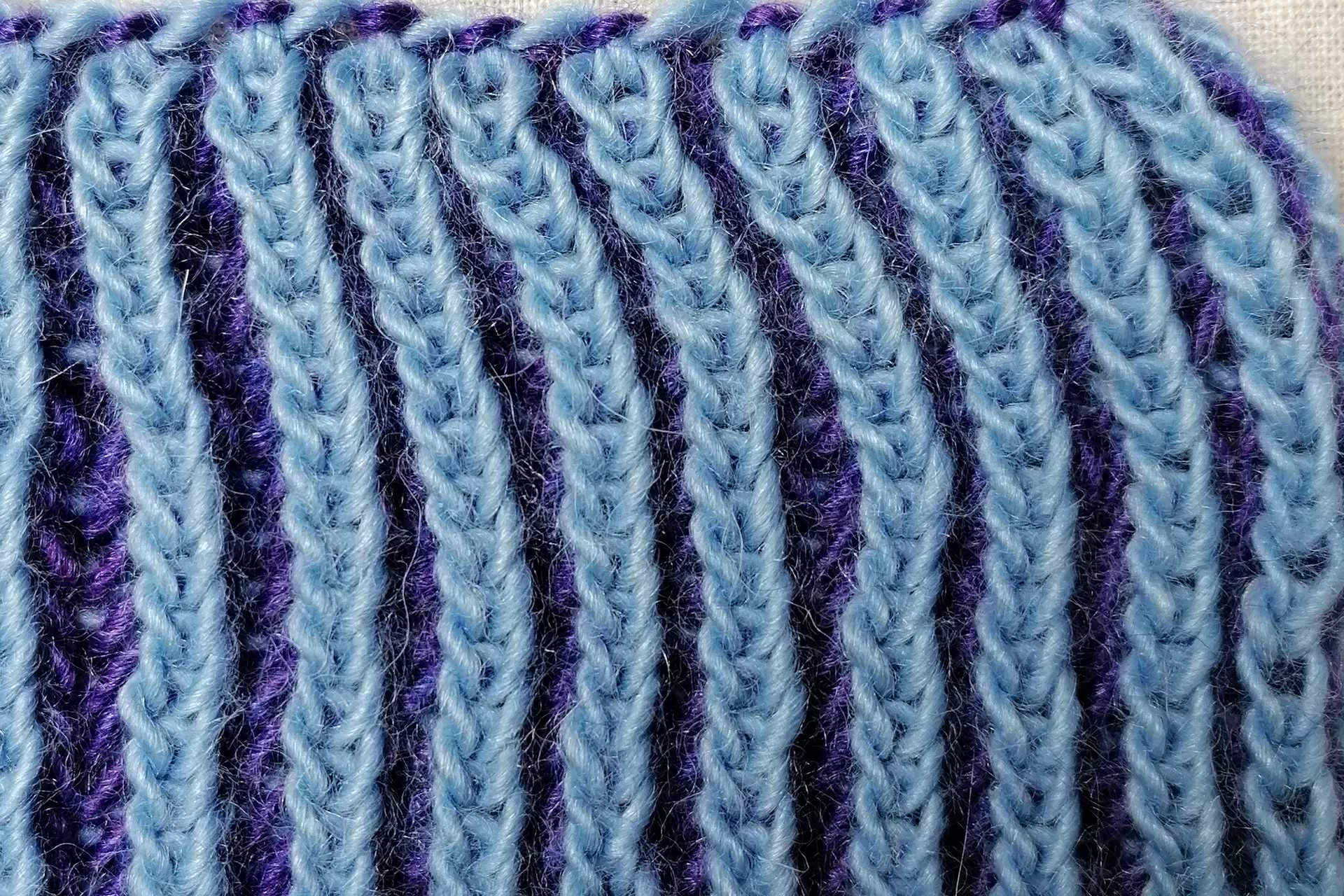 Zweifarbiges Vollpatent in Hellblau und Lila