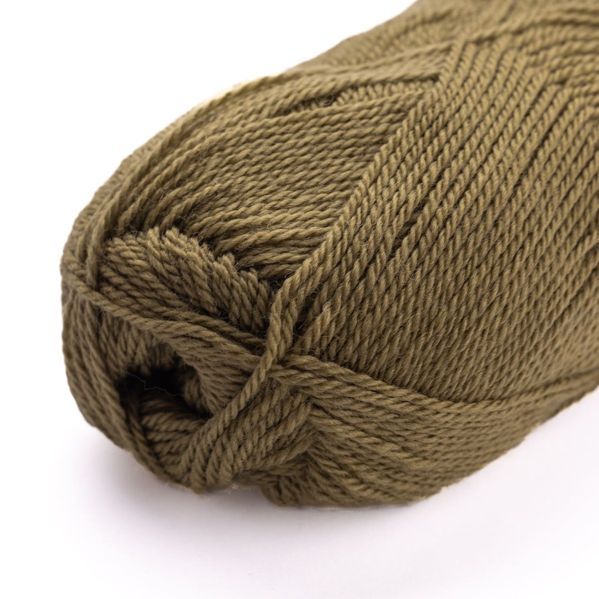 Amano Suni, Farbe 3509 Pasture: 100 % Schurwolle