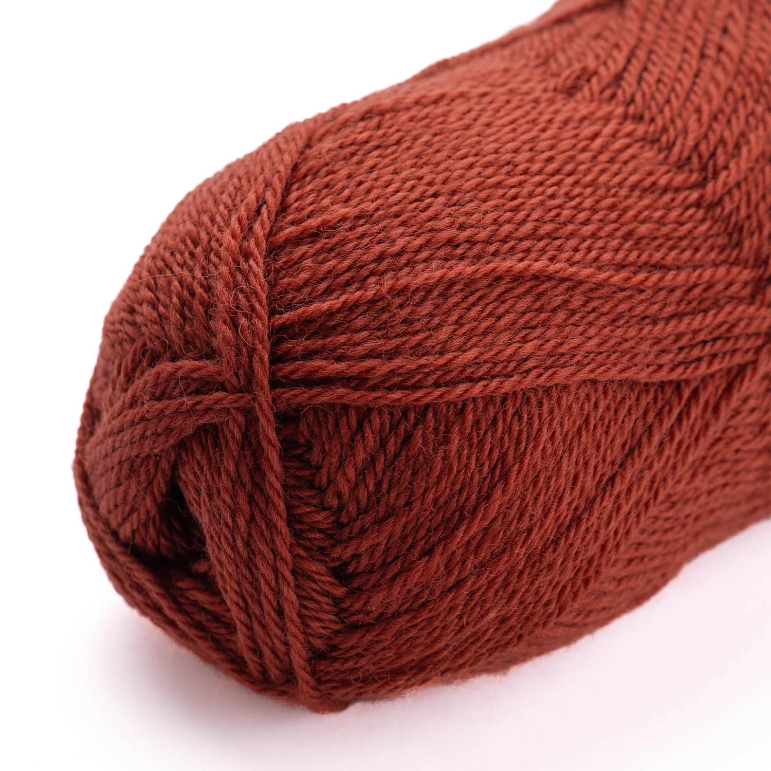 Amano Suni, Farbe 3506 Berry: 100 % Schurwolle