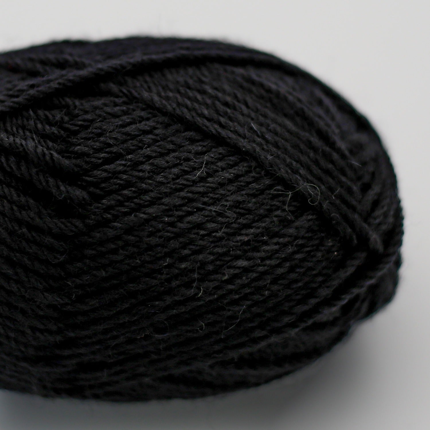 BC Garn Vesterhavet, Farbe 017 Black: 100 % Schurwolle