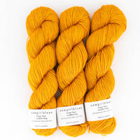 Cowgirlblues Proper Sock Solids 100g, Farbe 57 Saffron: 75 % Schurwolle, 25 % Nylon