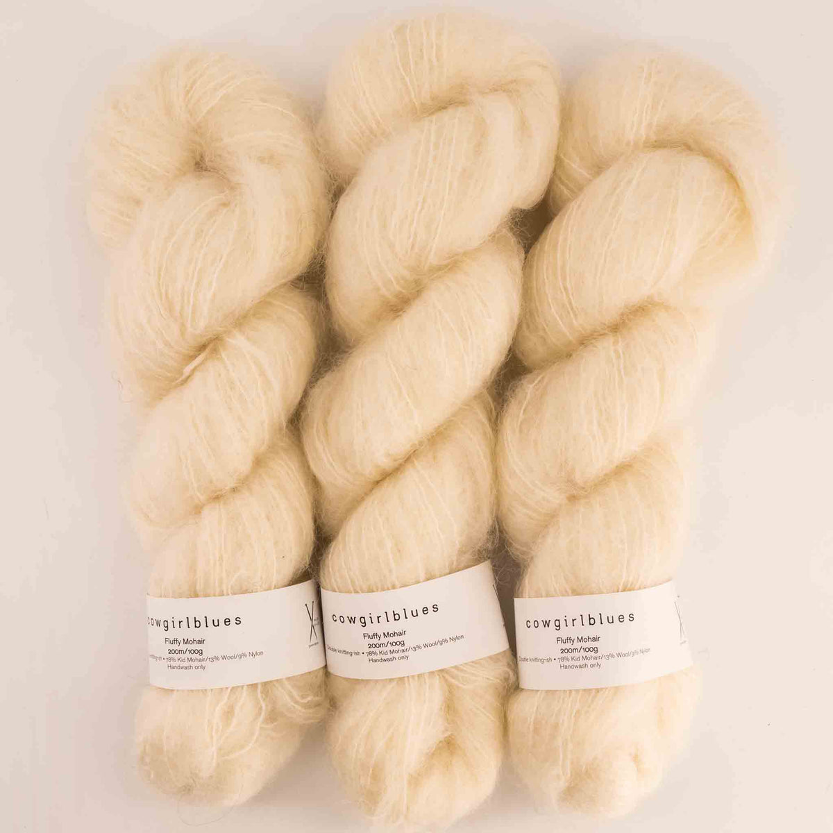 Cowgirlblues Fluffy Mohair Solids, Farbe 10 Natural: 78 % Mohair, 13 % Wolle, 9 % Nylon