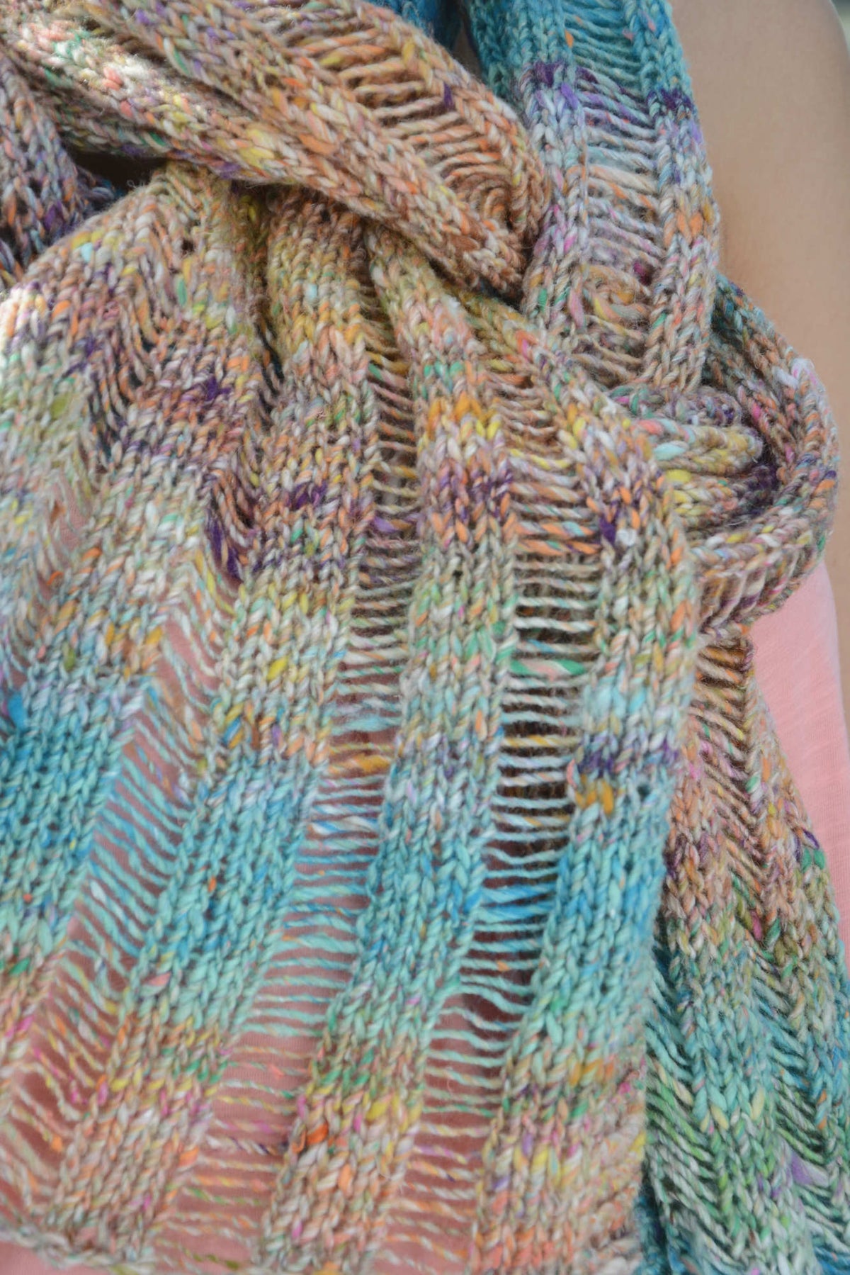 Schal Aiko, Detail