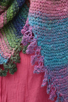 Tuch Ayaka, Detail