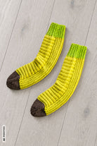 Socken Fruity Banane, Strickanleitung, in Runden gestrickt, Strukturmuster, Garn: Kremke Edelweiss Alpaka 4-fach 25g