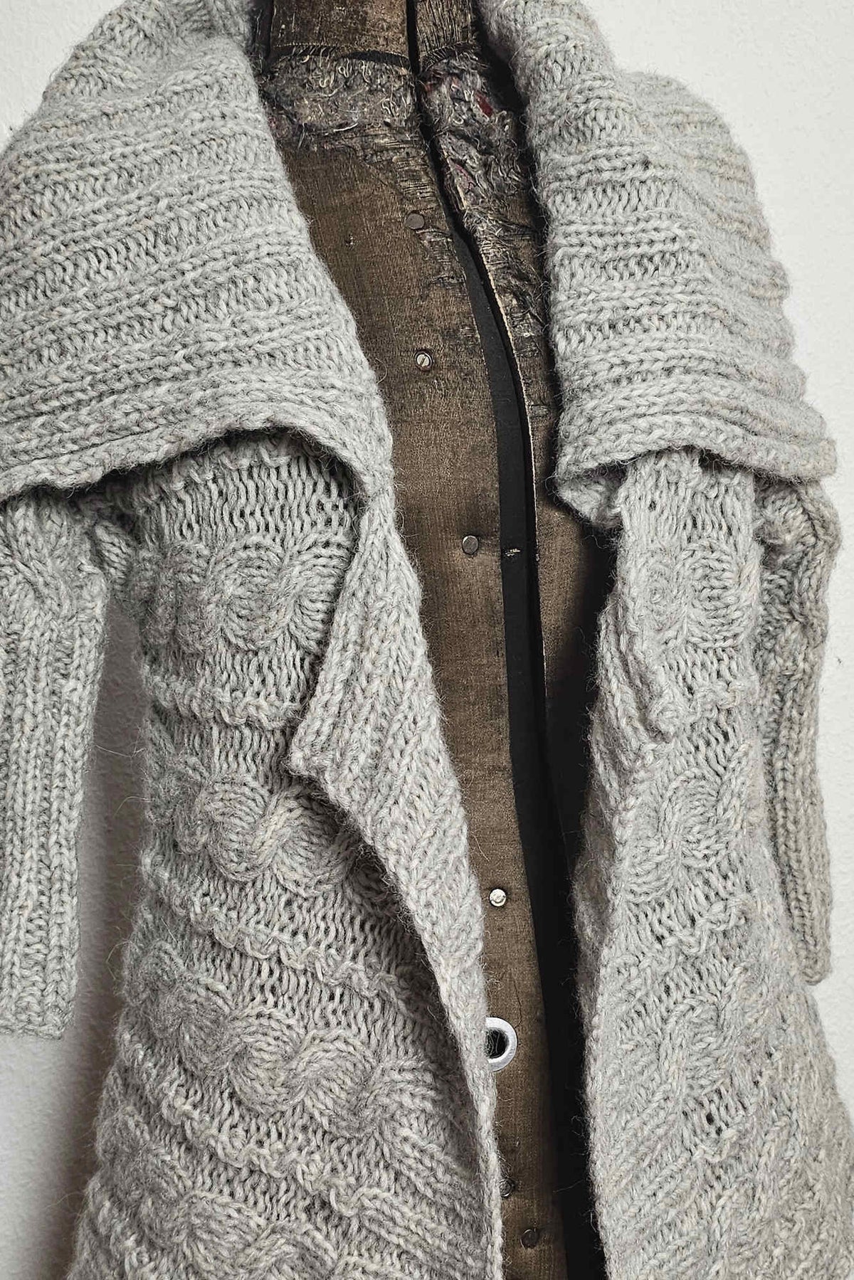 Jacke Ligeia, Detail