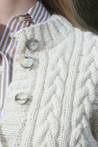 Jacke Maissa, Detail
