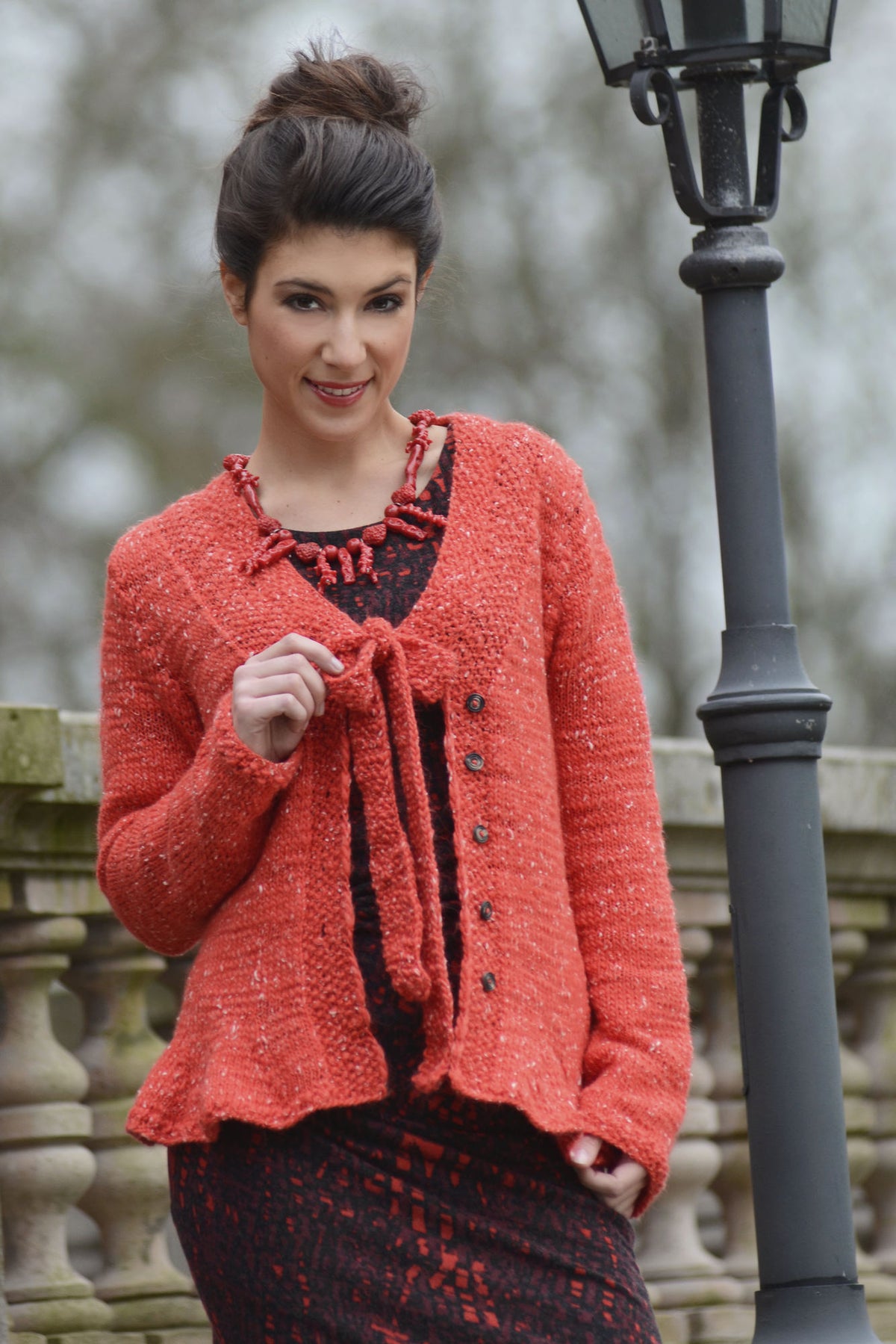 Jacke Malia, Strickanleitung, Godet-Jacke im Perlmuster, Garn: Mirasol Hasa