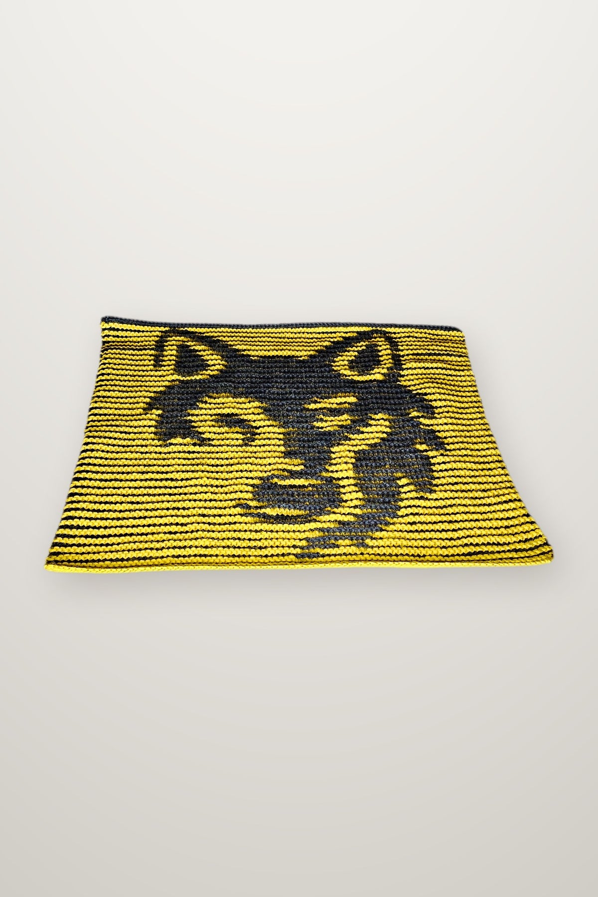 Kissen Alpha - Wolf, Strickmodell in einer weiteren Ansicht