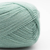 Kremke Edelweiss Classic 4fach 100g non-superwash, Farbe 416 Mint Grün: 75 % Wolle, 25 % Polyester