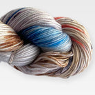 Manos del Uruguay Alegria, Farbe 9064 Saturno: 75 % Schurwolle, 25 % Polyamid