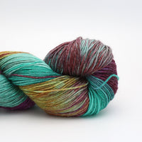Manos del Uruguay Bambok, Farbe b9072 Elf: 70 % Merinowolle, 30 % Viskose aus Bambus