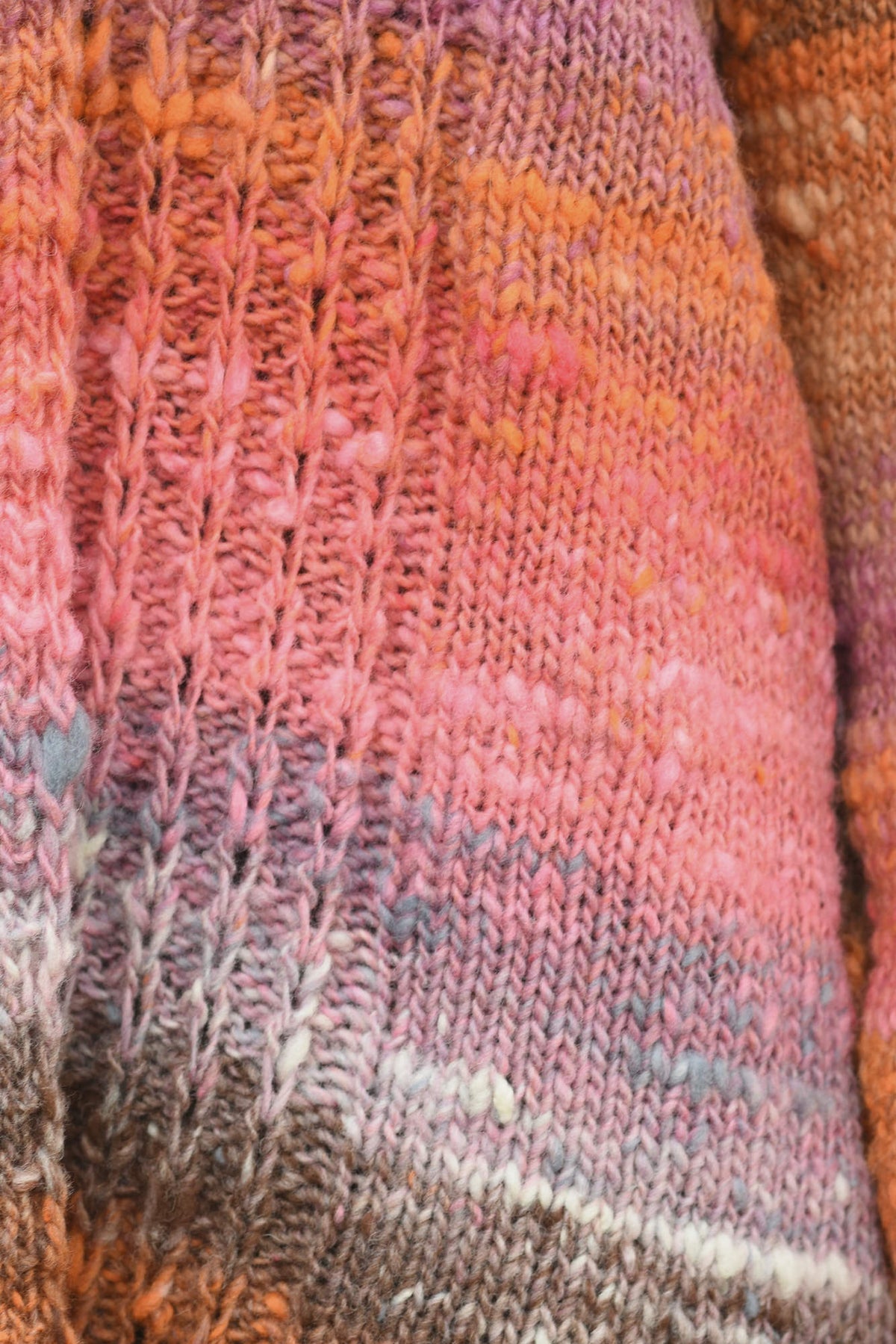 Jacke Cameron, Detail