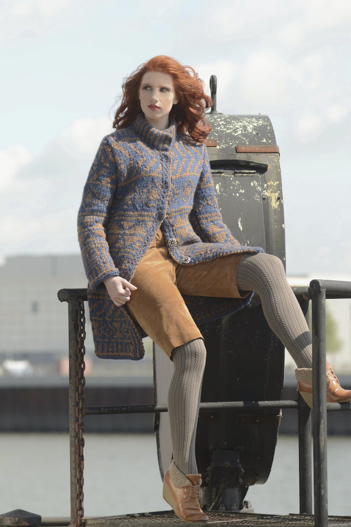Mantel Oriental Dream, Strickmodell in einer weiteren Ansicht 2