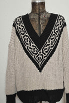 Pullover Claimed, Detail 2
