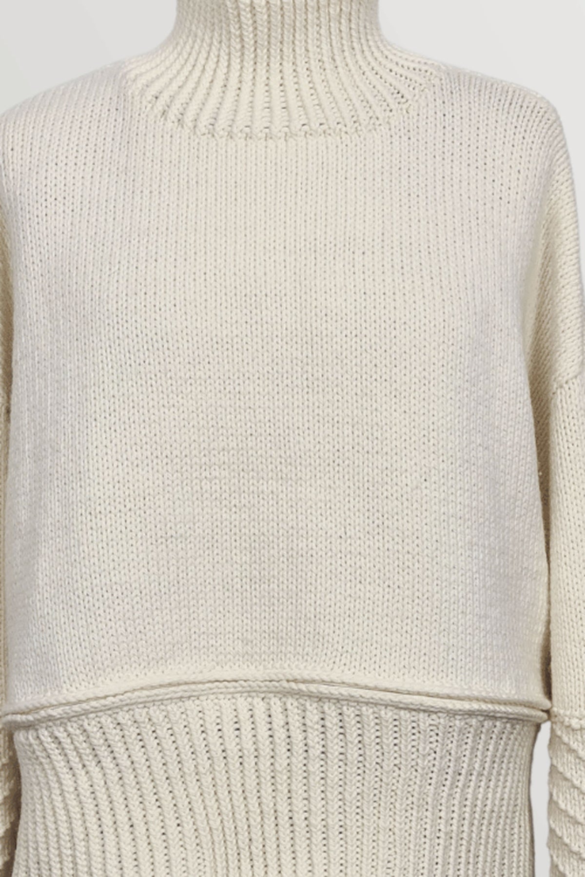 Pullover Coconut Milk - Latte, Detail