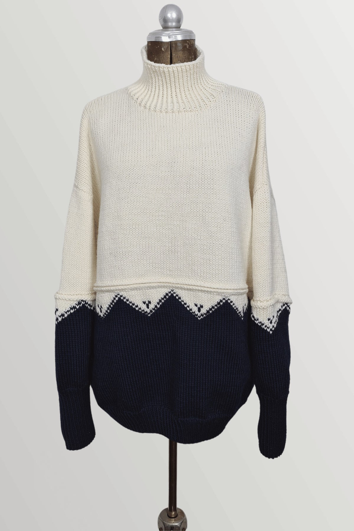 Pullover Coconut Milk - Midnight, Strickmodell in einer weiteren Ansicht