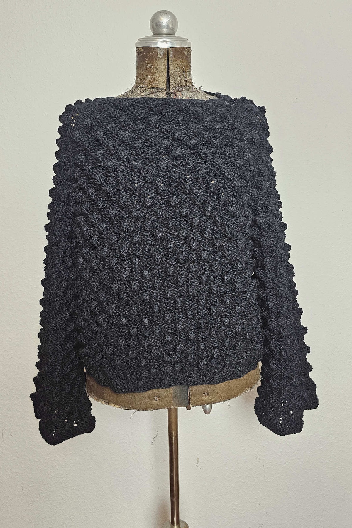 Pullover Morrigan, Strickmodell in einer weiteren Ansicht