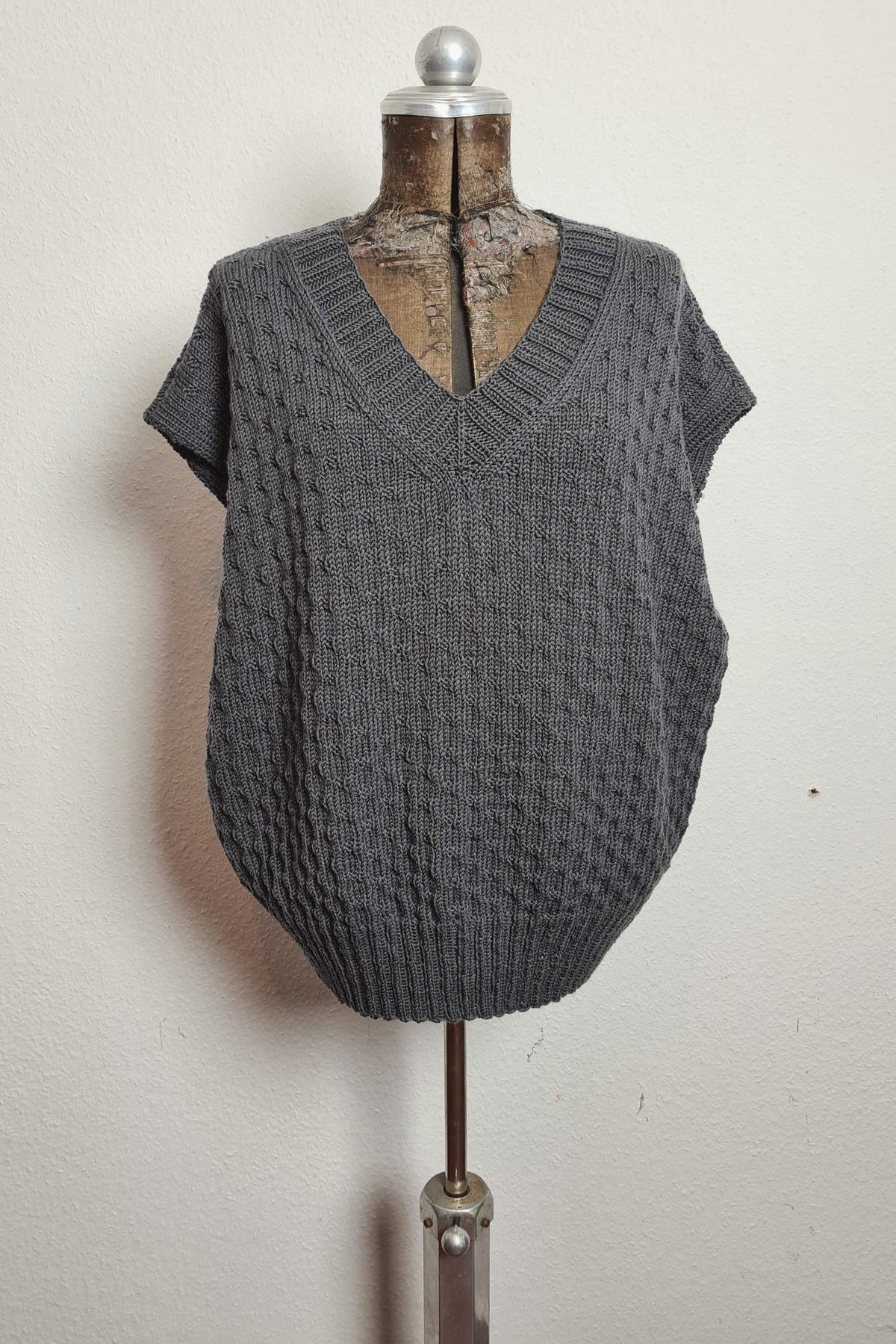 Pullunder Fjella, Strickmodell in einer weiteren Ansicht
